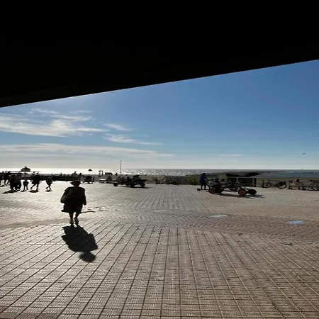Apartment Beautiful With View Ostende